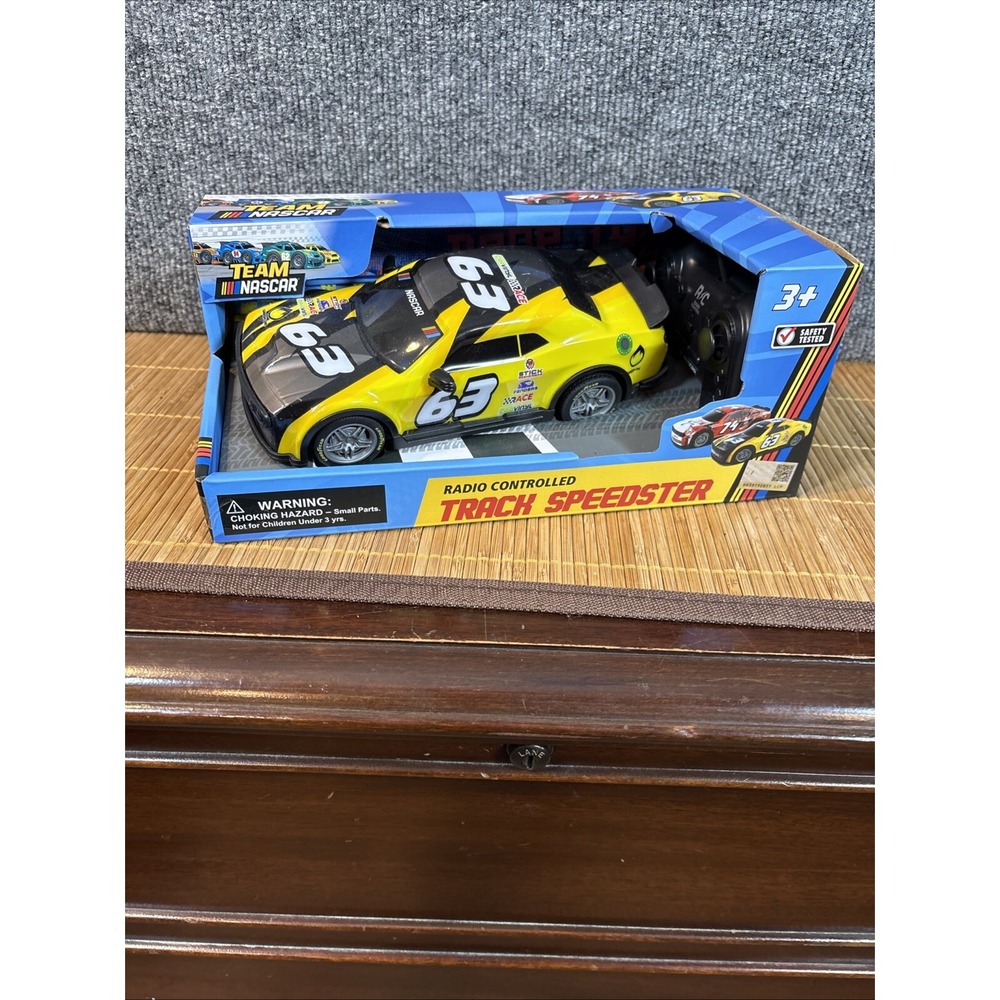 Team Nascar Radio Controlled‎ Track Speedster Yellow #63 NIB